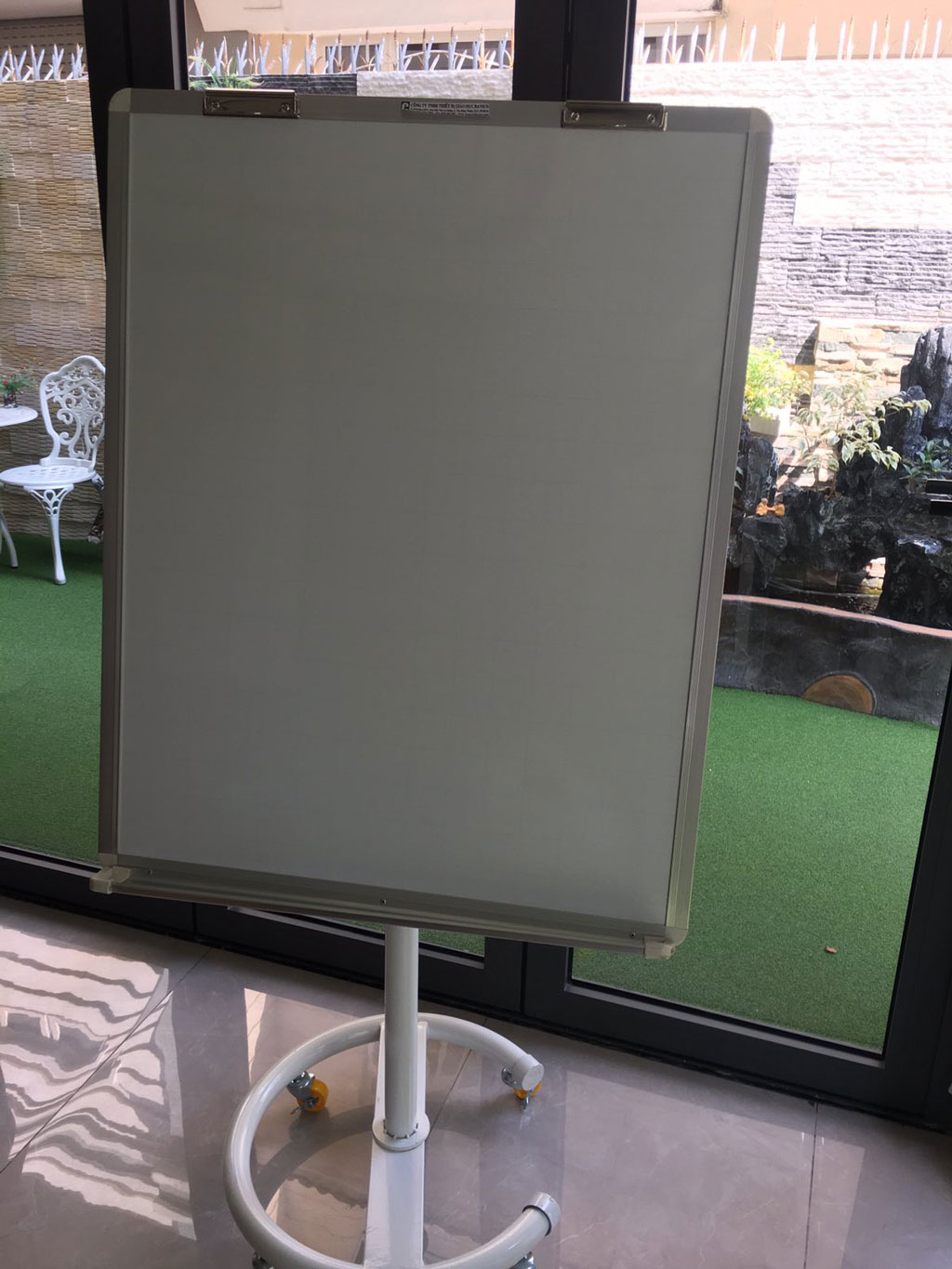 Bảng Flipchart Plus Thế Hệ Mới KT 80x120cm