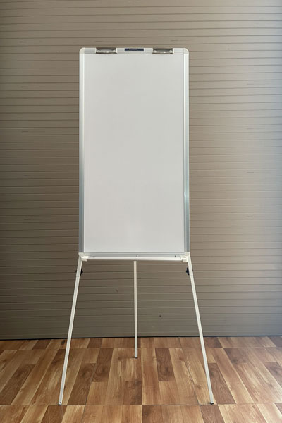 bảng flipchart 3 chân