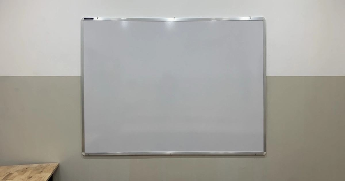 Bảng viết bút lông treo tường 100x120cm 1 Bảng viết bút lông treo tường 100x120cm