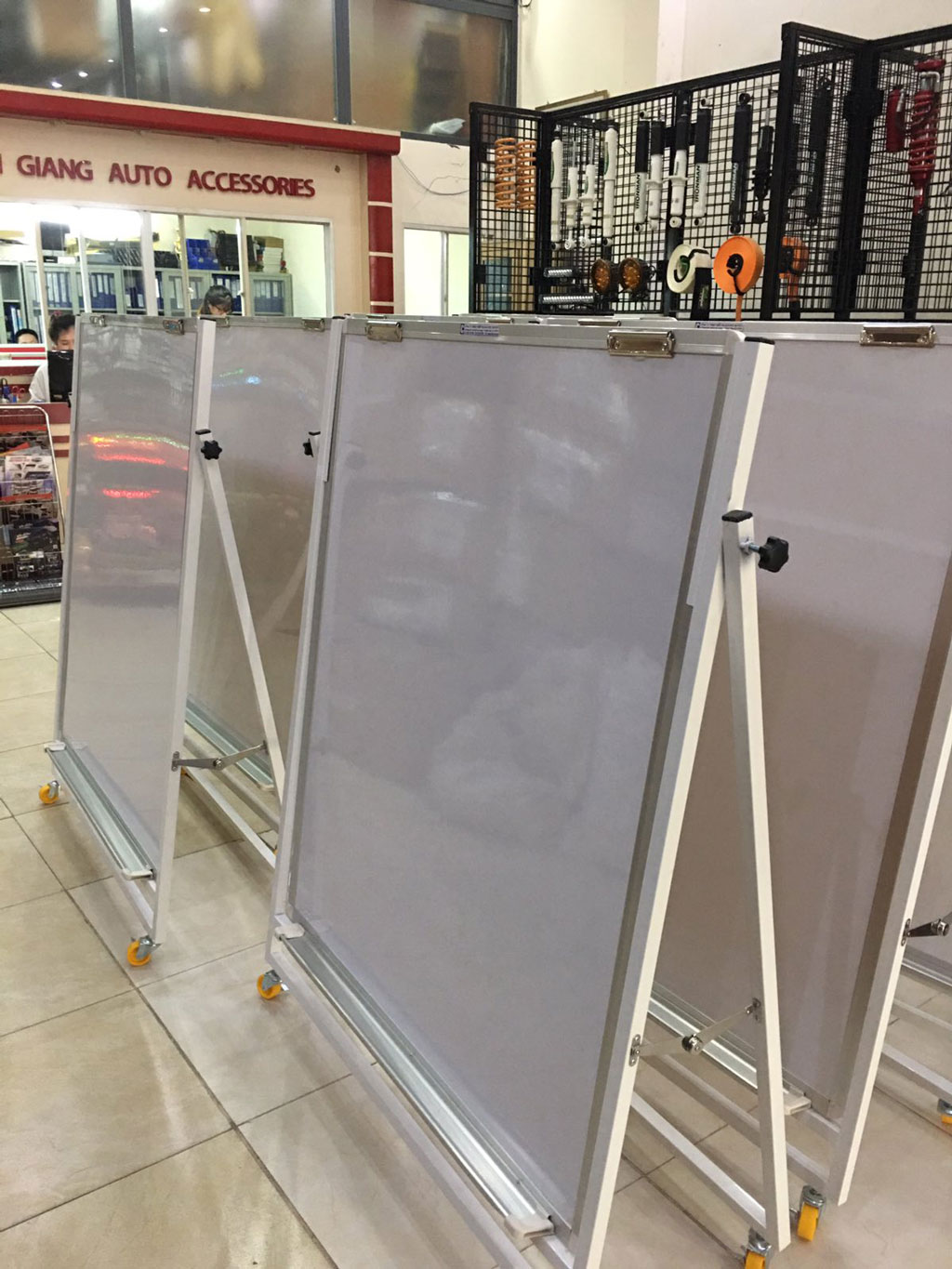 Bảng viết bút lông cao cấp Greenlam có chân xếp gọn F3 KT 60x100cm (Mời xem thêm các cỡ khác trong mô tả) - Ảnh 4