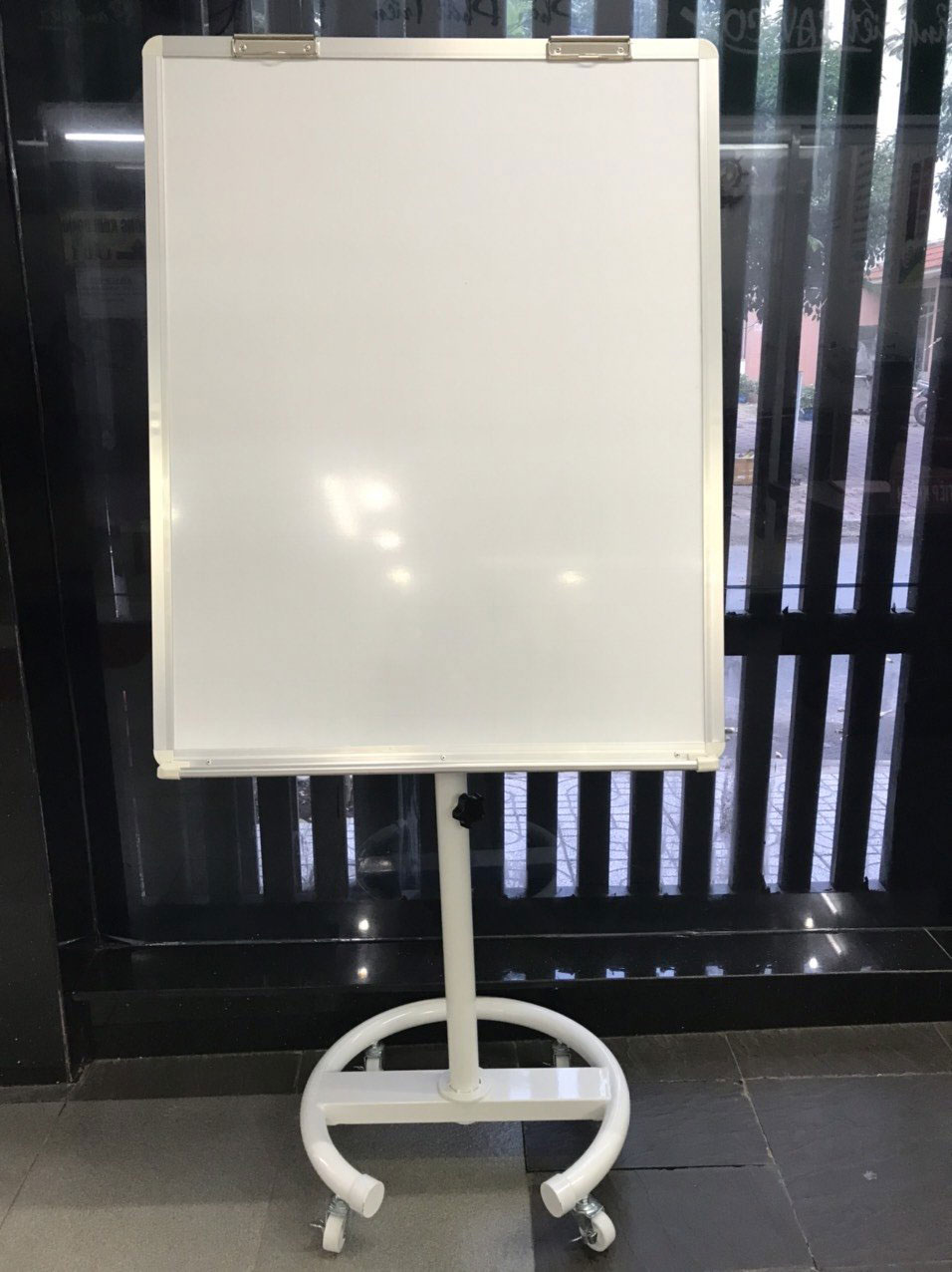 Bảng Flipchart Plus Thế Hệ Mới KT 80x120cm - Ảnh 4