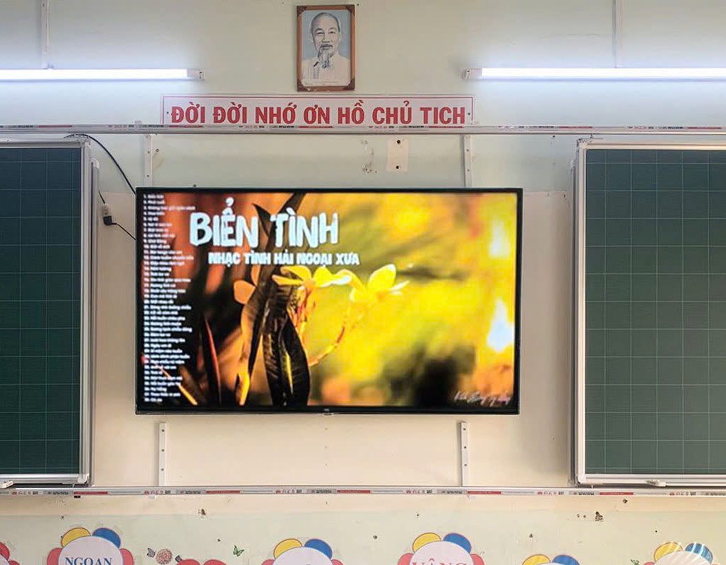 PTHQ-M1KO - Bảng trượt ngang nguyên khối mẫu M1KO