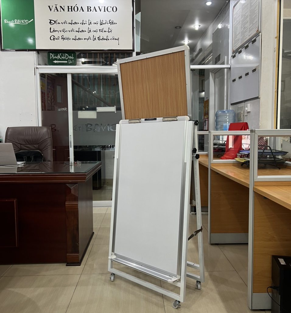 Bảng trắng viết bút lông có chân Flipchart F3 2 mặt viết bút lông KT 100x60cm