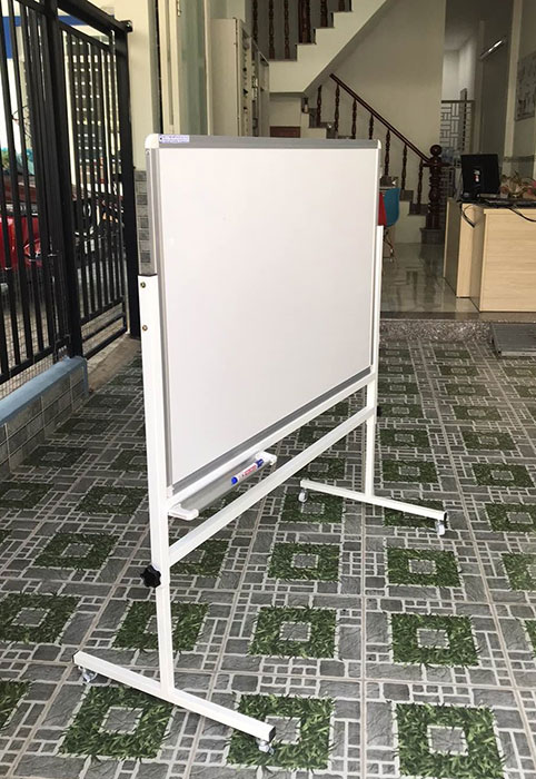 Bảng trắng di động KT80x120cm giá rẻ Polytaiwan ( Xem thêm kích thước khác)