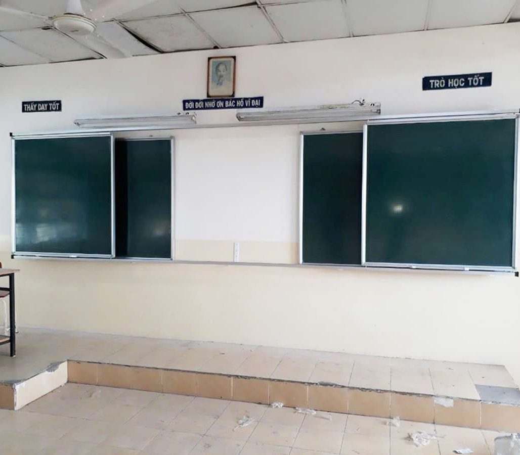 PHQ-M1K - Bảng trượt ngang nguyên khối mẫu M1K