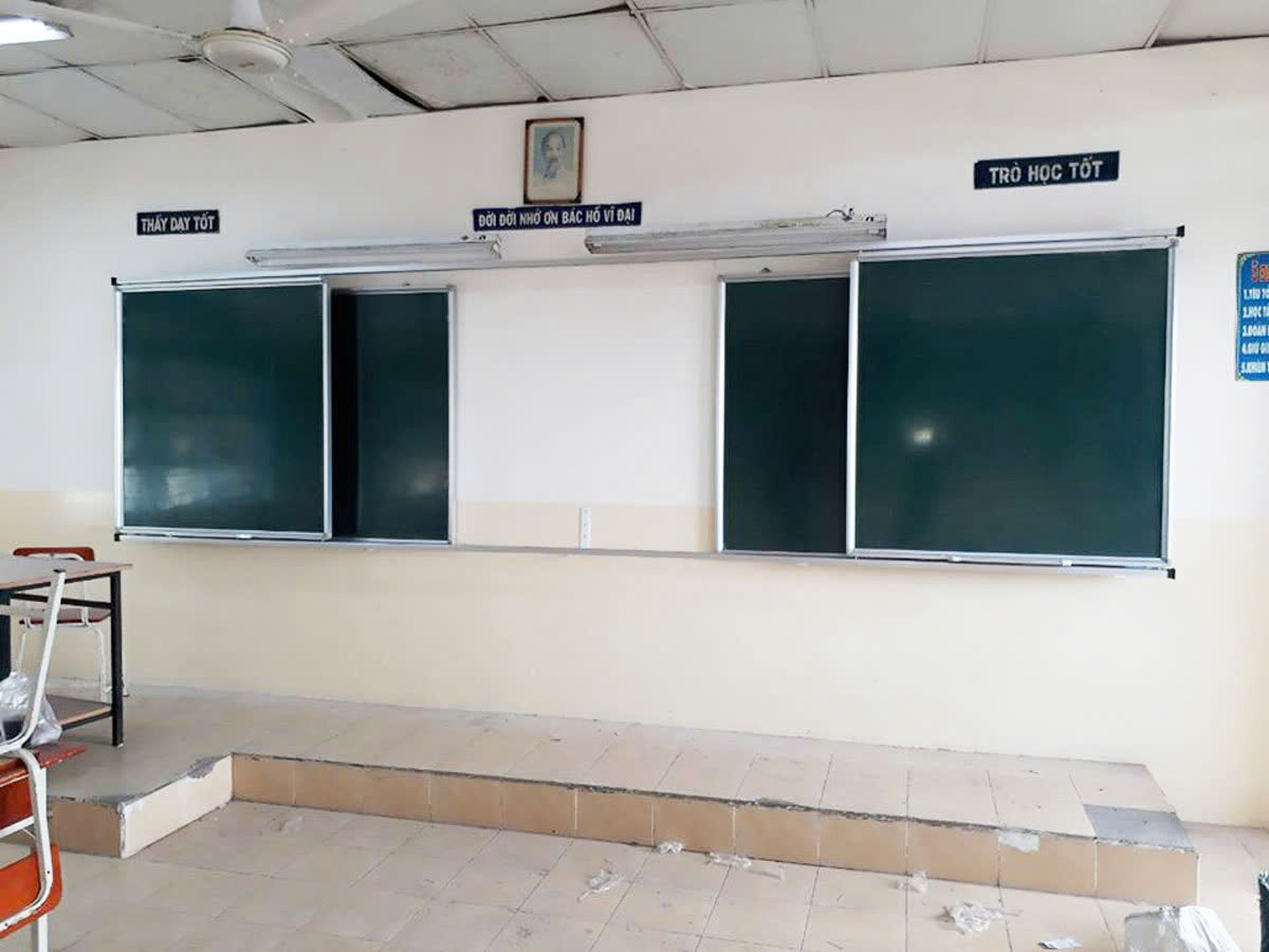 PHQ-M1K - Bảng trượt ngang nguyên khối mẫu M1K