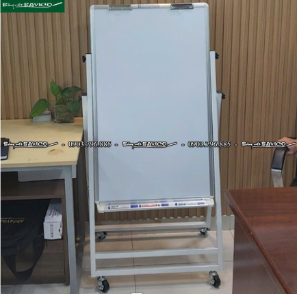 bảng có chân di động