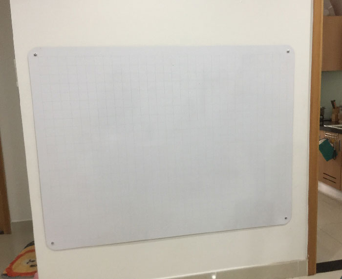 bang-trang-khong-khung-1