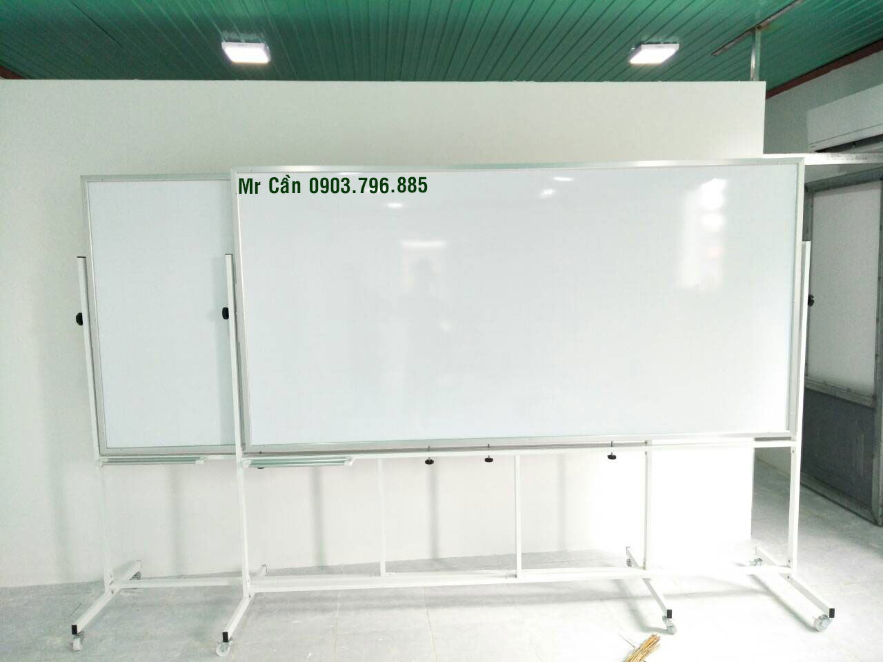 bang-trang-tu-han-quoc-mot-mat-co-chan-120x240cm