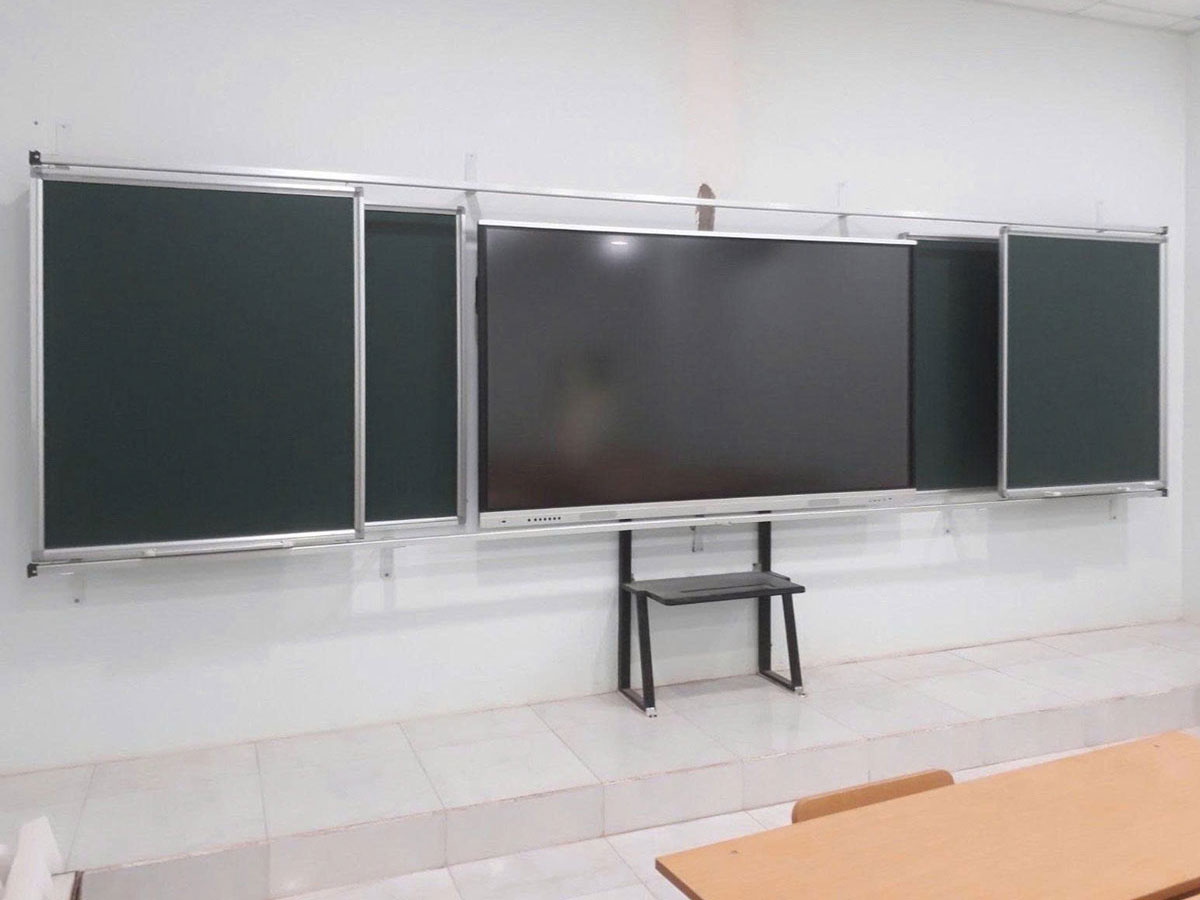 Bảng trượt ngang 4 cánh