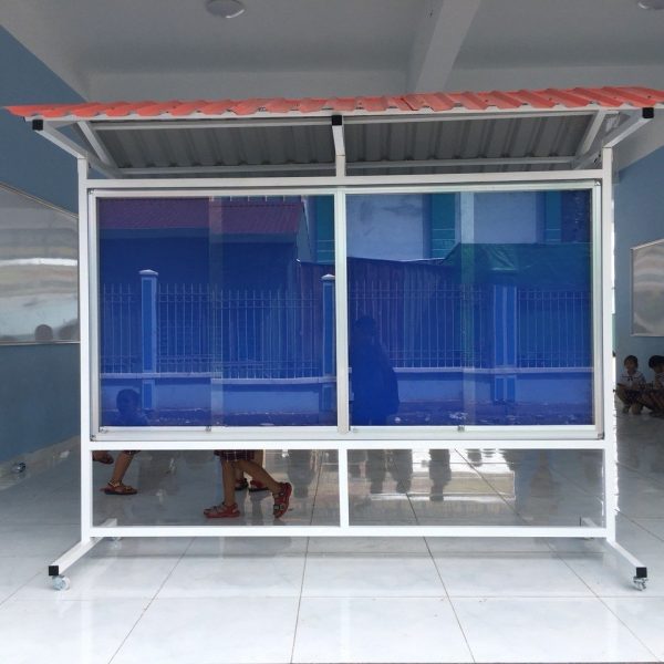 Bảng thông báo ngoài trời có chân có mái che KT 120x200cm