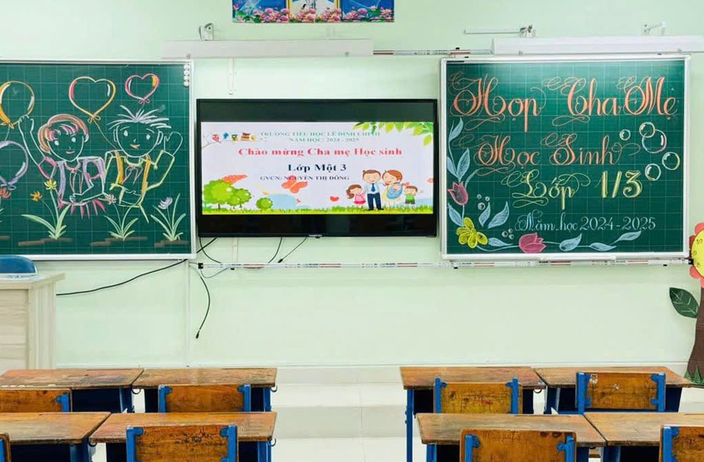 PTHQ-M4KO - Bảng trượt ngang nguyên khối mẫu M4KO