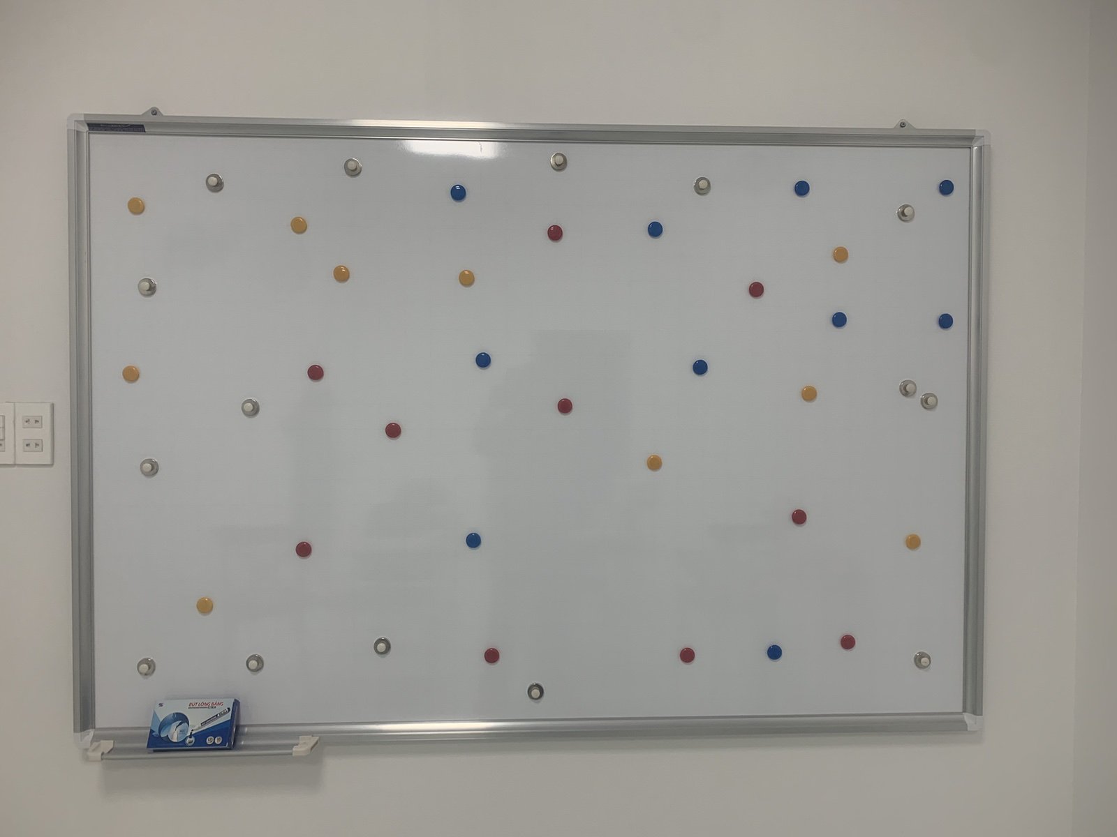 Bảng trắng viết bút lông treo tường từ Ceramic của Bỉ KT80x120cm ( Xem thêm kích thước khác) - Ảnh 3