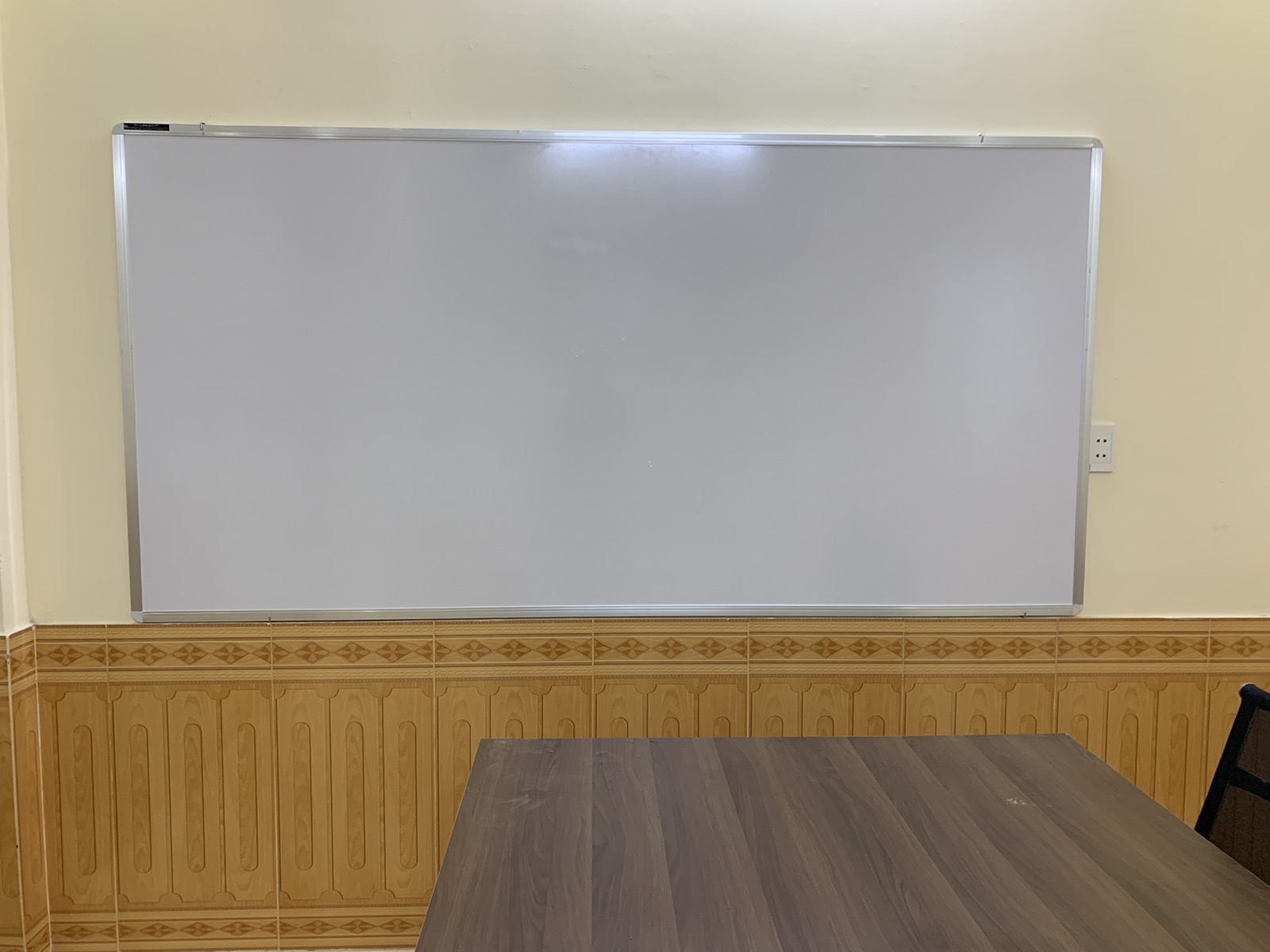 Bảng trắng viết bút lông Poly Taiwan KT 80x120cm - Ảnh 5