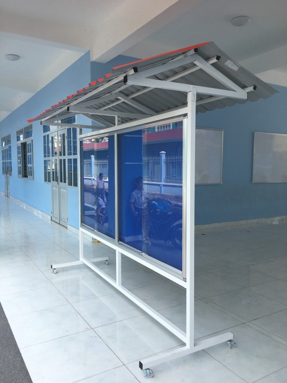 Bảng thông báo ngoài trời có chân có mái che KT 120x200cm - Ảnh 5