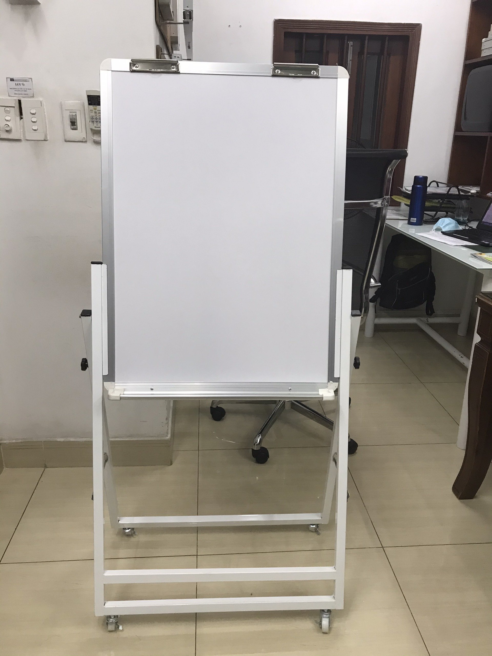 Phuong bang flipchart f3 viet but long hinh3 25 02 2025