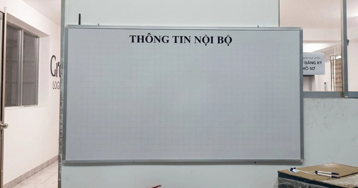 Bảng trắng in decal PP thiết kế theo yêu cầu mặt bảng Polytaiwan giá rẻ