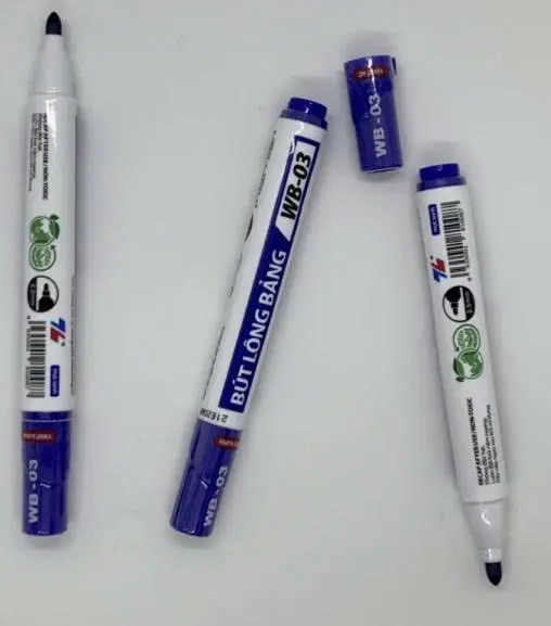 cách tẩy mực bút lông trên bảng trắng 