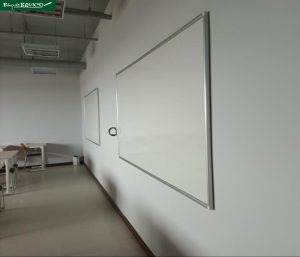 bang-mica-thuong-hieu-uy-tin-bavico-bang-treo-tuong