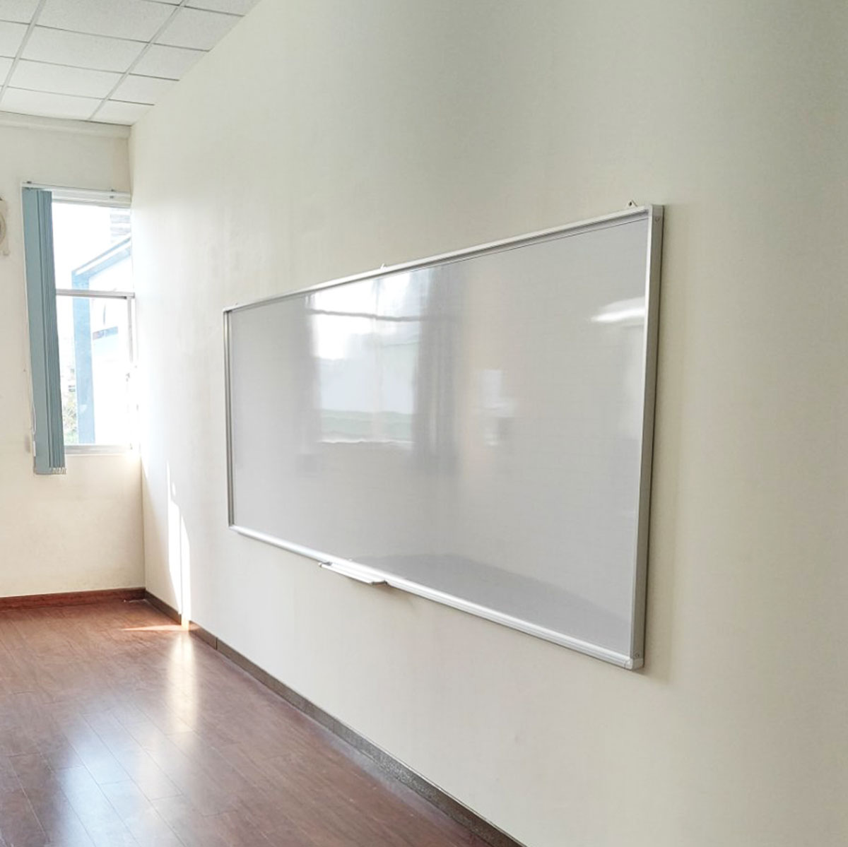 MUA BẢNG TRẮNG TREO TƯỜNG Ở ĐÂU TẠI LONG AN TÂY NINH VÀ TIỀN GIANG