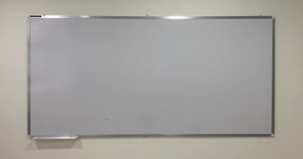 Bảng văn phòng treo tường mặt bảng Polytaiwan giá rẻ